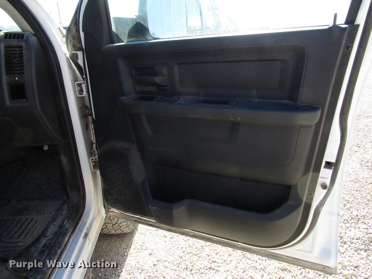 image for item DB6936 2012 Dodge Ram 2500 Crew Cab pickup truck