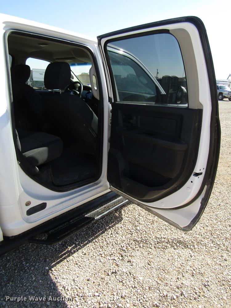 image for item DB6936 2012 Dodge Ram 2500 Crew Cab pickup truck