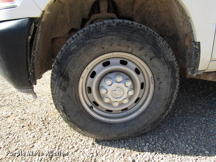 image for item DB6936 2012 Dodge Ram 2500 Crew Cab pickup truck