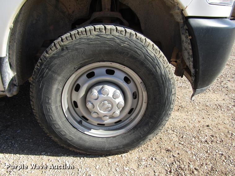 image for item DB6936 2012 Dodge Ram 2500 Crew Cab pickup truck