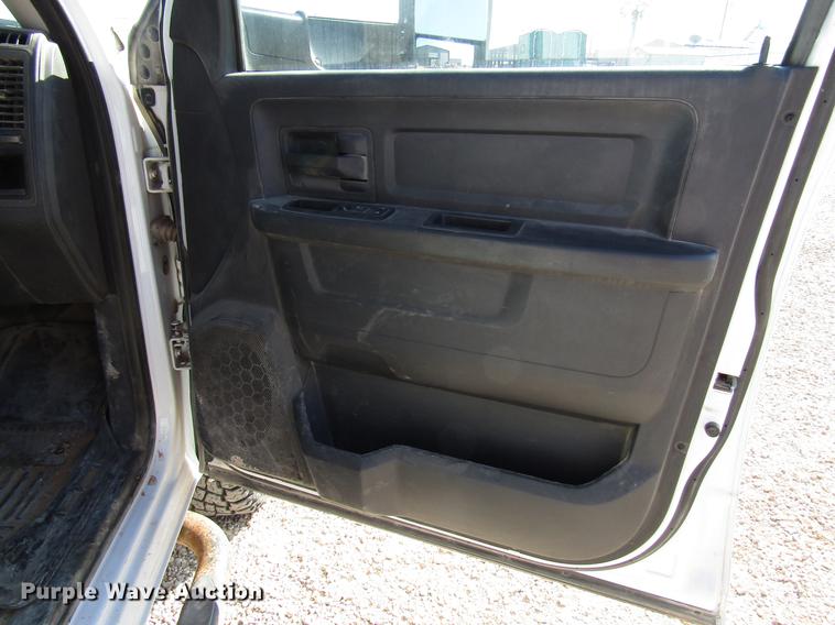 image for item DB6938 2012 Dodge Ram 3500 Crew Cab pickup truck