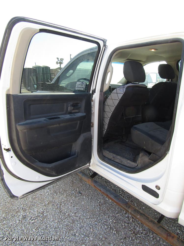 image for item DB6938 2012 Dodge Ram 3500 Crew Cab pickup truck
