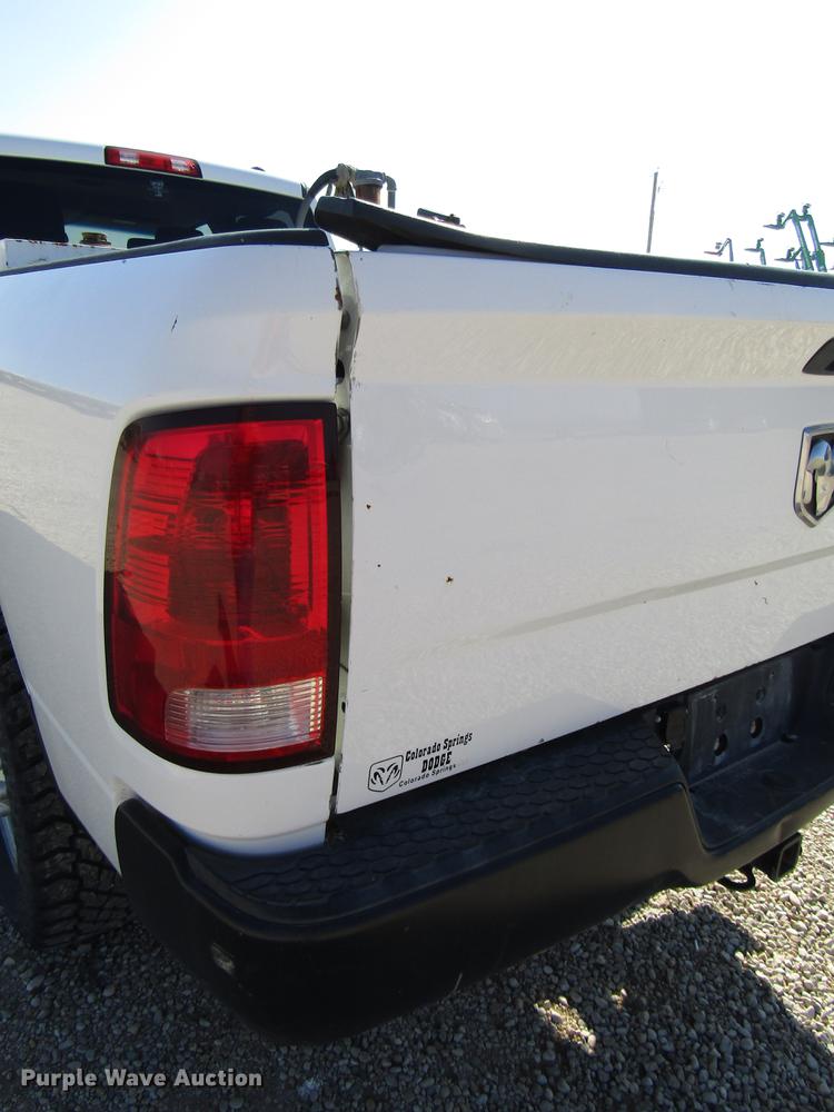 image for item DB6938 2012 Dodge Ram 3500 Crew Cab pickup truck