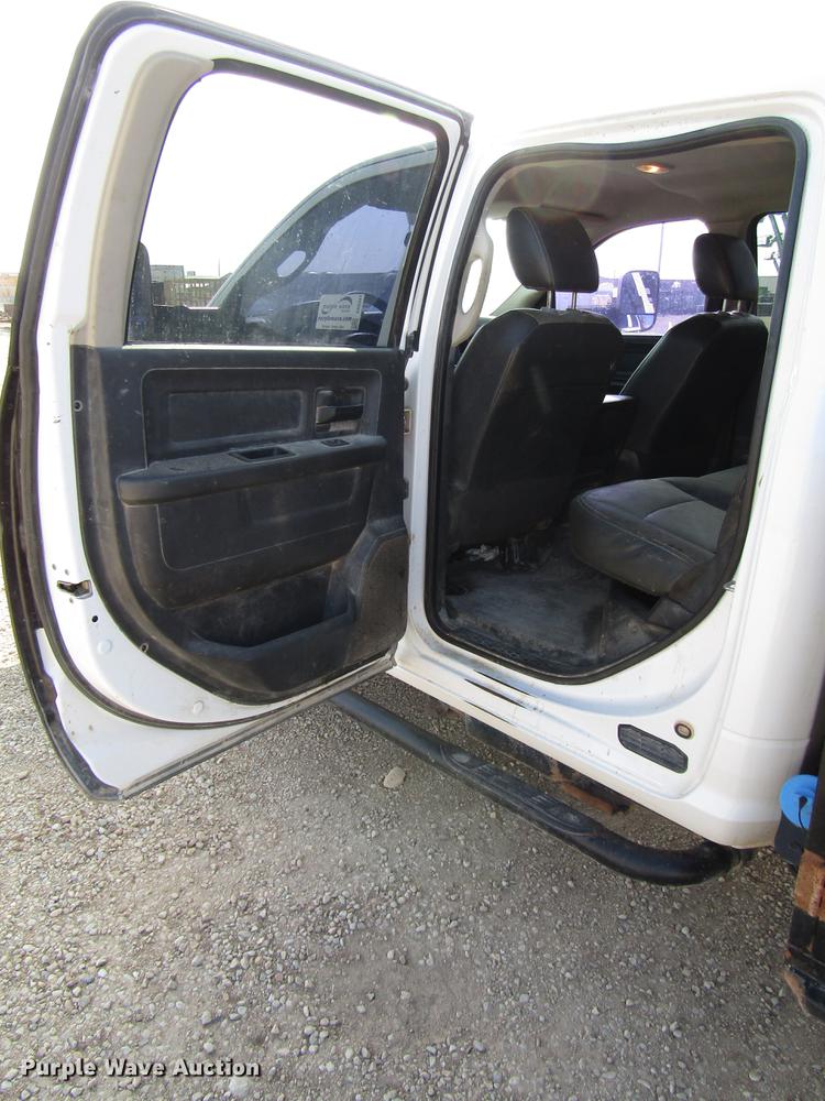 image for item DB6941 2011 Dodge Ram 5500 Crew Cab flatbed truck