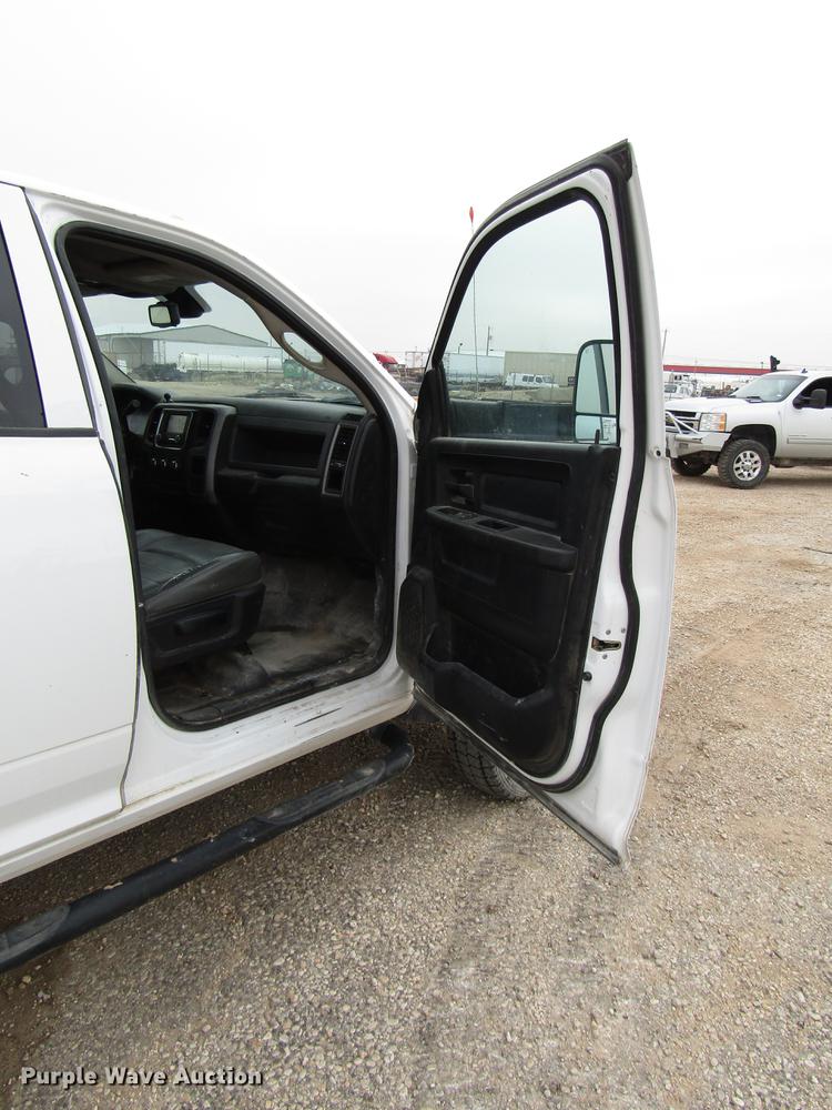 image for item DB6942 2014 Dodge Ram 5500 Crew Cab flatbed truck