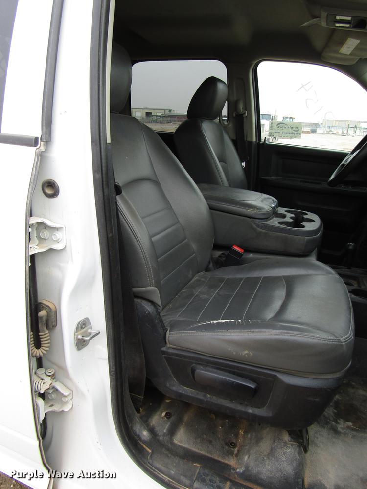 image for item DB6942 2014 Dodge Ram 5500 Crew Cab flatbed truck