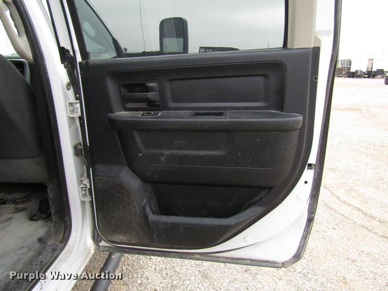 image for item DB6942 2014 Dodge Ram 5500 Crew Cab flatbed truck