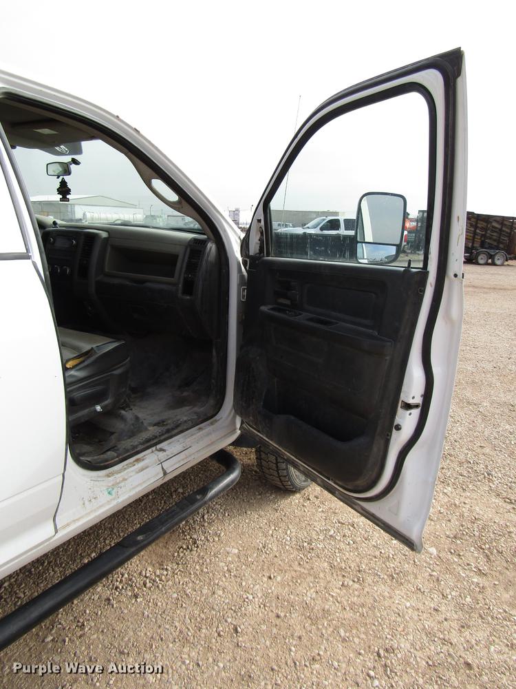 image for item DB6943 2011 Dodge Ram 5500 Crew Cab flatbed truck