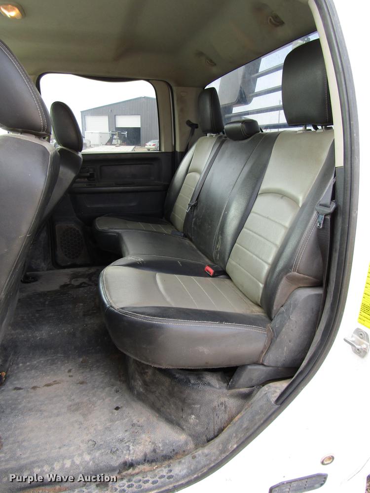 image for item DB6943 2011 Dodge Ram 5500 Crew Cab flatbed truck