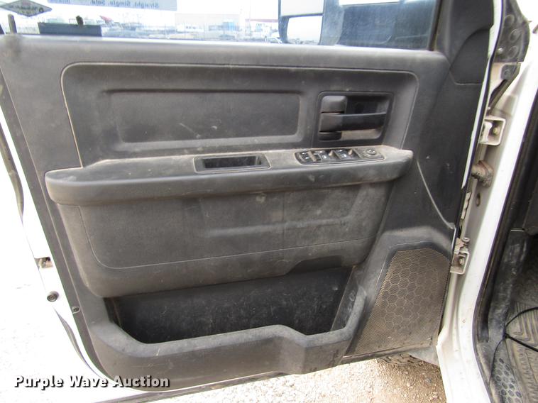 image for item DB6944 2011 Dodge Ram 5500 Crew Cab flatbed truck