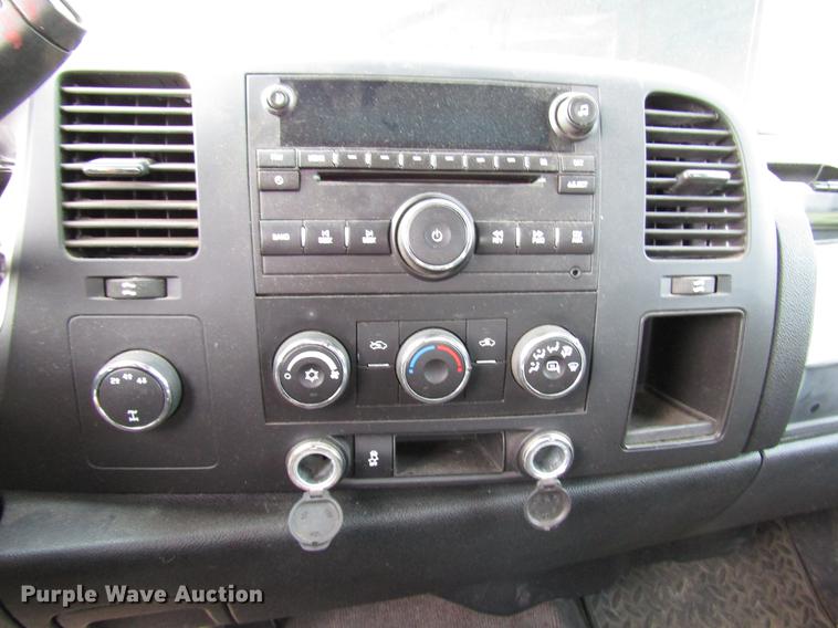 image for item DB6946 2011 Chevrolet Silverado 2500 Ext. Cab pickup truck