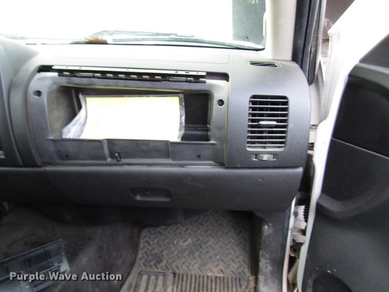 image for item DB6946 2011 Chevrolet Silverado 2500 Ext. Cab pickup truck