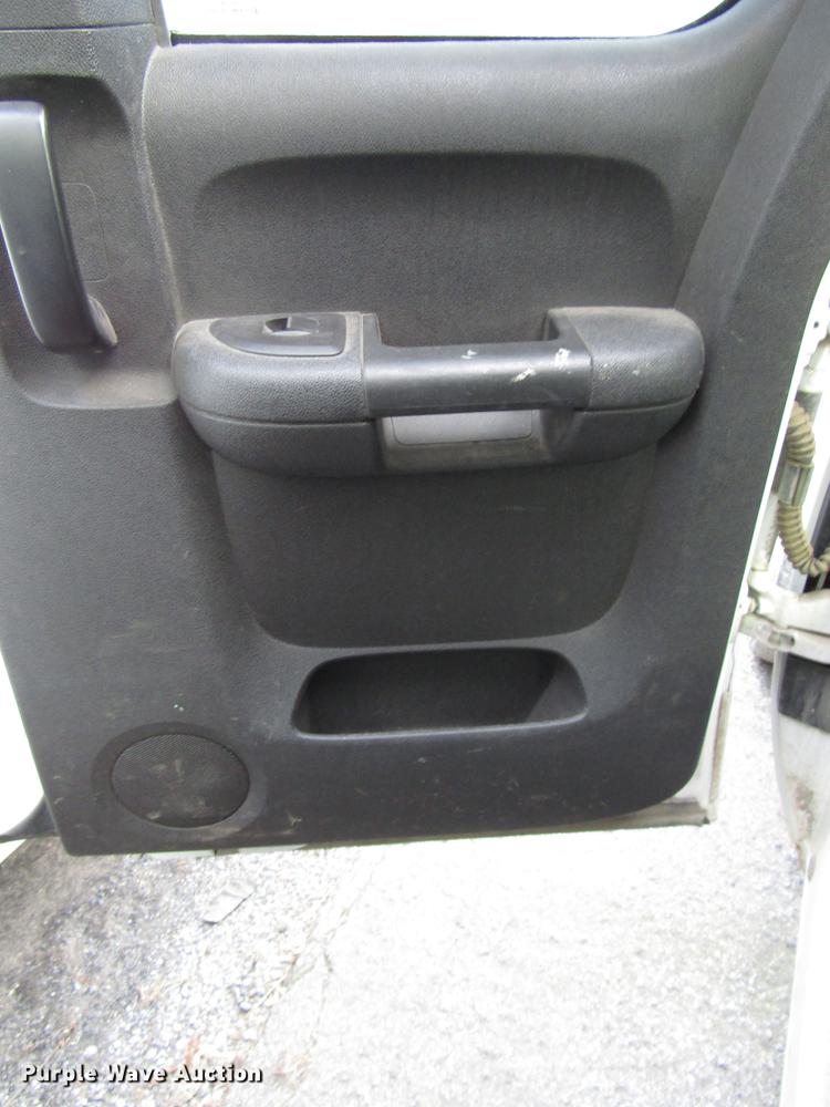 image for item DB6946 2011 Chevrolet Silverado 2500 Ext. Cab pickup truck