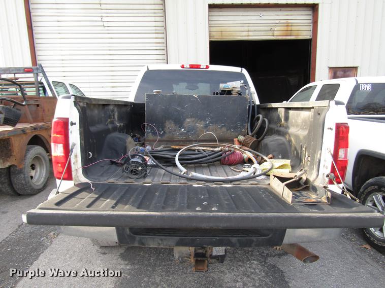 image for item DB6946 2011 Chevrolet Silverado 2500 Ext. Cab pickup truck