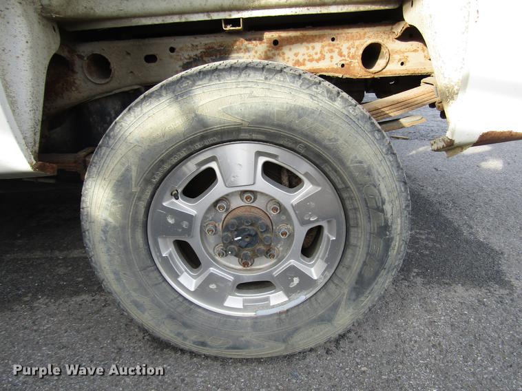 image for item DB6946 2011 Chevrolet Silverado 2500 Ext. Cab pickup truck