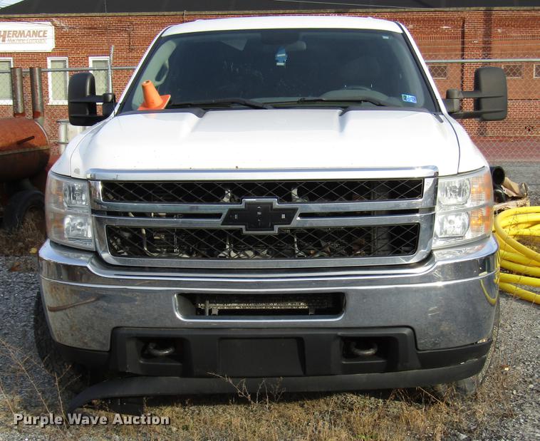 image for item DB6948 2012 Chevrolet Silverado 2500 Crew Cab pickup truck