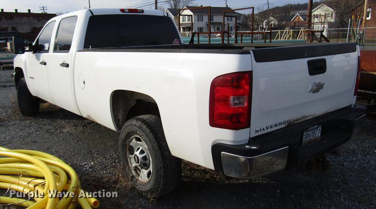image for item DB6948 2012 Chevrolet Silverado 2500 Crew Cab pickup truck