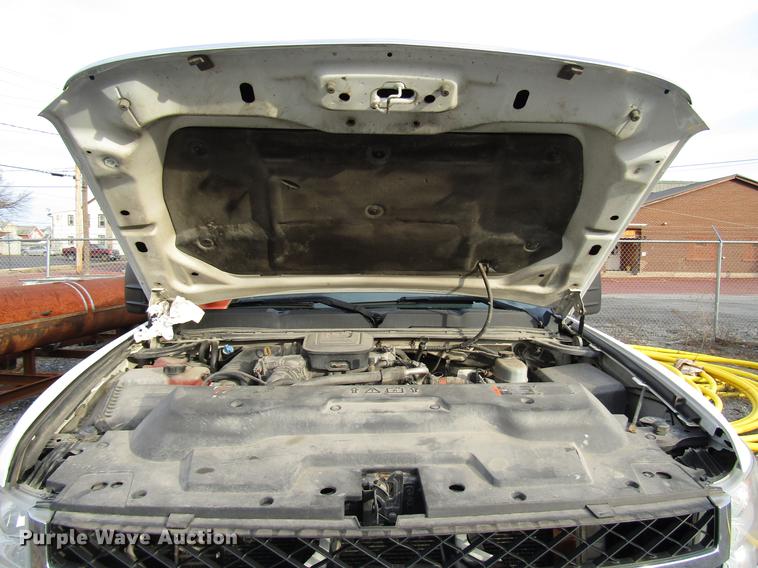 image for item DB6948 2012 Chevrolet Silverado 2500 Crew Cab pickup truck