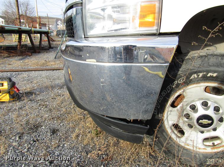 image for item DB6948 2012 Chevrolet Silverado 2500 Crew Cab pickup truck