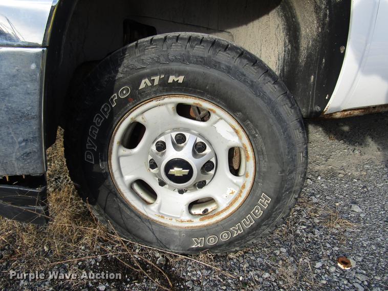 image for item DB6948 2012 Chevrolet Silverado 2500 Crew Cab pickup truck