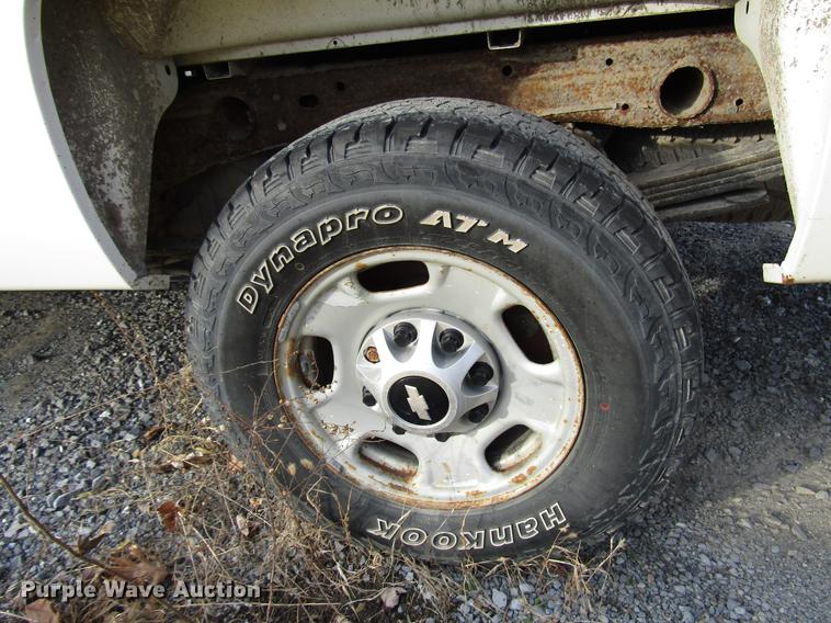 image for item DB6948 2012 Chevrolet Silverado 2500 Crew Cab pickup truck