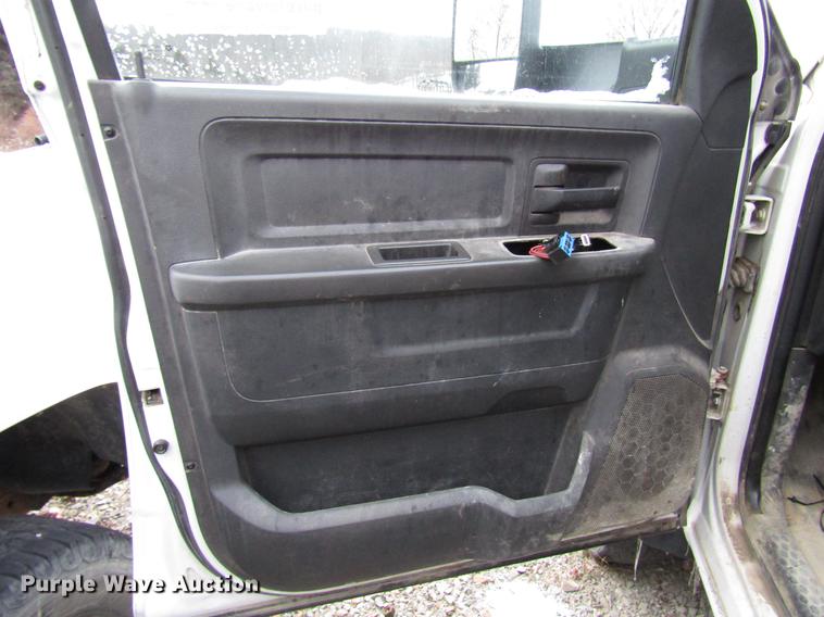 image for item DB6953 2011 Dodge Ram 5500 Crew Cab flatbed truck