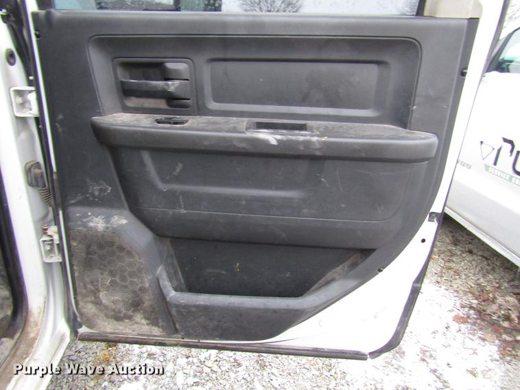 image for item DB6953 2011 Dodge Ram 5500 Crew Cab flatbed truck