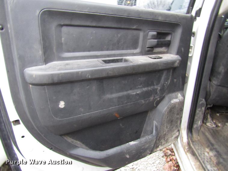 image for item DB6953 2011 Dodge Ram 5500 Crew Cab flatbed truck