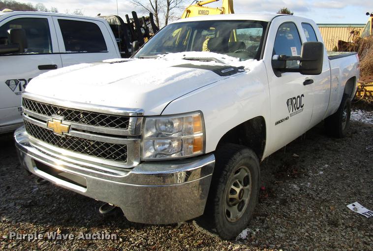 image for item DB6956 2011 Chevrolet Silverado 2500HD Ext. Cab pickup truck