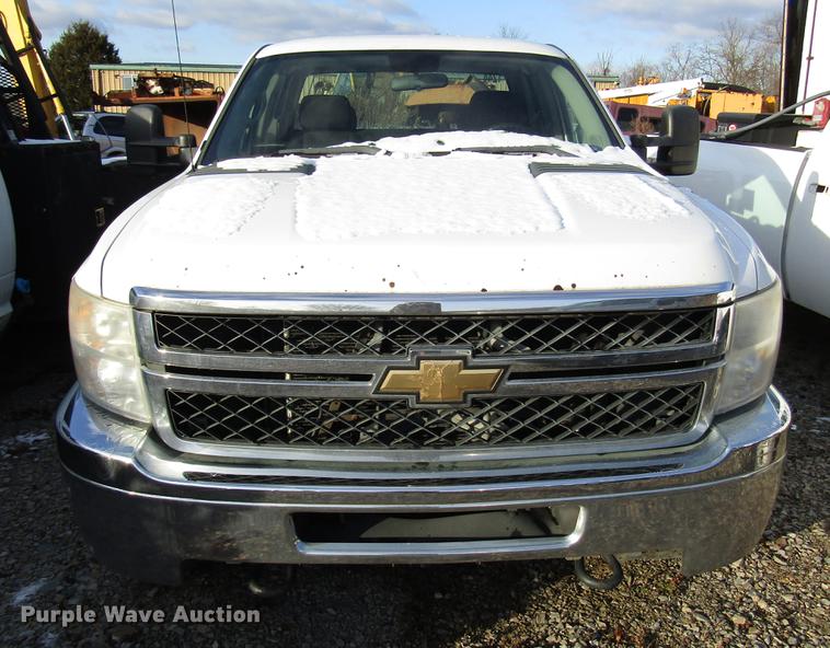 image for item DB6956 2011 Chevrolet Silverado 2500HD Ext. Cab pickup truck