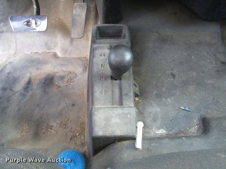 image for item DB6956 2011 Chevrolet Silverado 2500HD Ext. Cab pickup truck