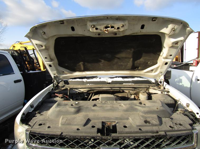 image for item DB6956 2011 Chevrolet Silverado 2500HD Ext. Cab pickup truck