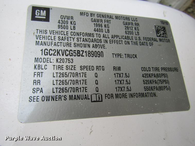 image for item DB6956 2011 Chevrolet Silverado 2500HD Ext. Cab pickup truck