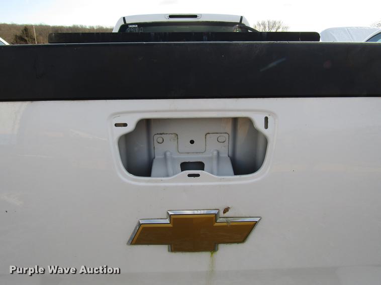 image for item DB6957 2012 Chevrolet Silverado 2500HD Crew Cab pickup truck