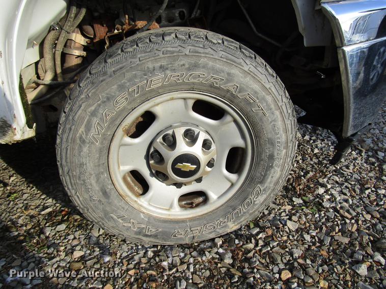 image for item DB6957 2012 Chevrolet Silverado 2500HD Crew Cab pickup truck