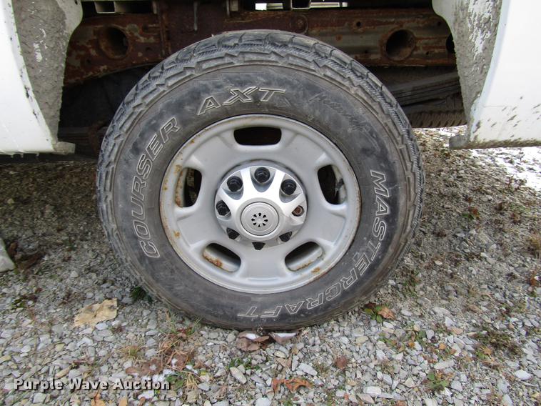 image for item DB6957 2012 Chevrolet Silverado 2500HD Crew Cab pickup truck