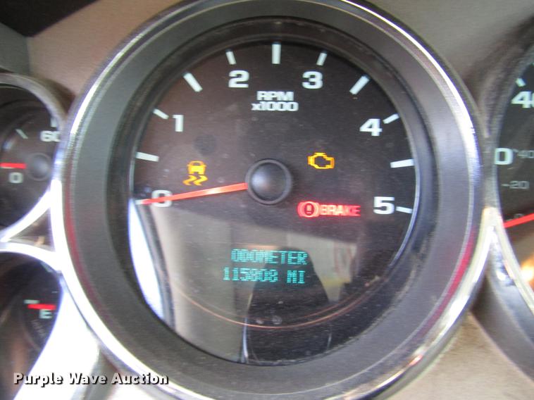 image for item DB6957 2012 Chevrolet Silverado 2500HD Crew Cab pickup truck