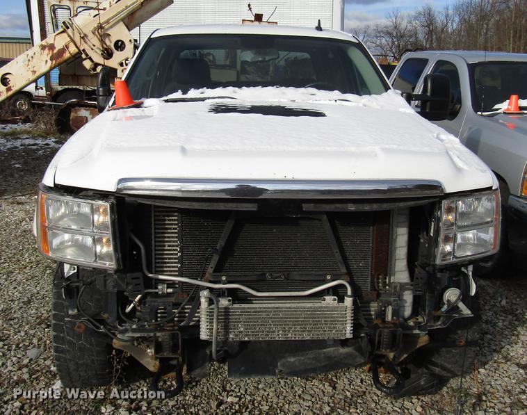 image for item DB6959 2014 GMC Sierra 2500HD Crew Cab pickup truck