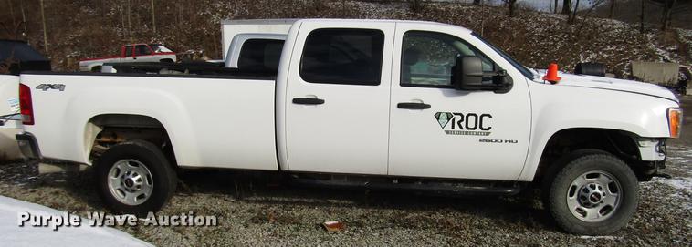 image for item DB6959 2014 GMC Sierra 2500HD Crew Cab pickup truck