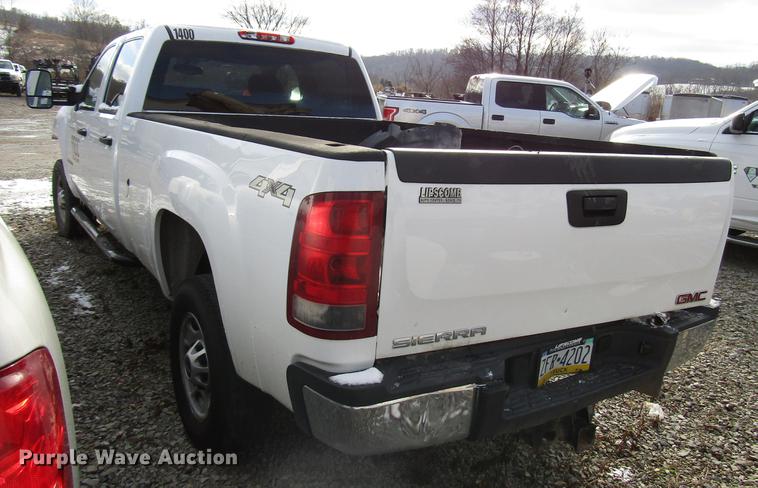 image for item DB6959 2014 GMC Sierra 2500HD Crew Cab pickup truck