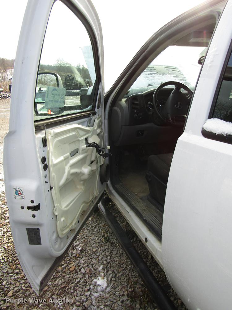 image for item DB6959 2014 GMC Sierra 2500HD Crew Cab pickup truck