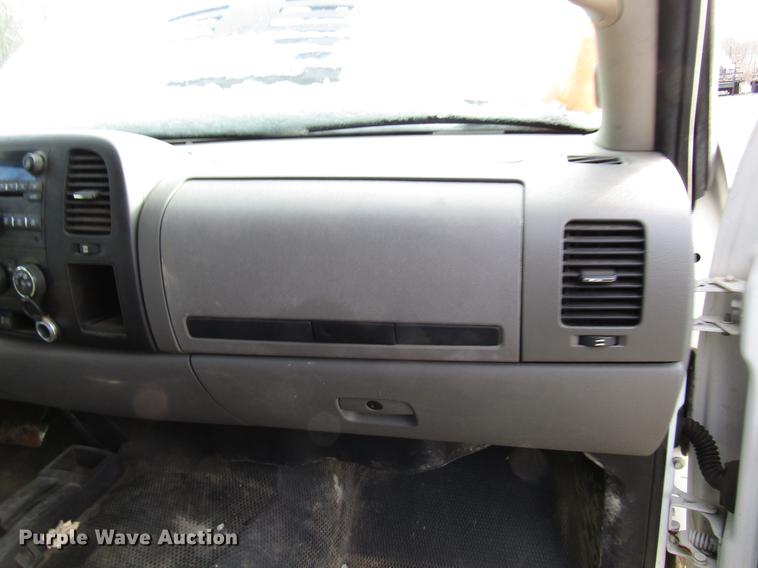 image for item DB6959 2014 GMC Sierra 2500HD Crew Cab pickup truck