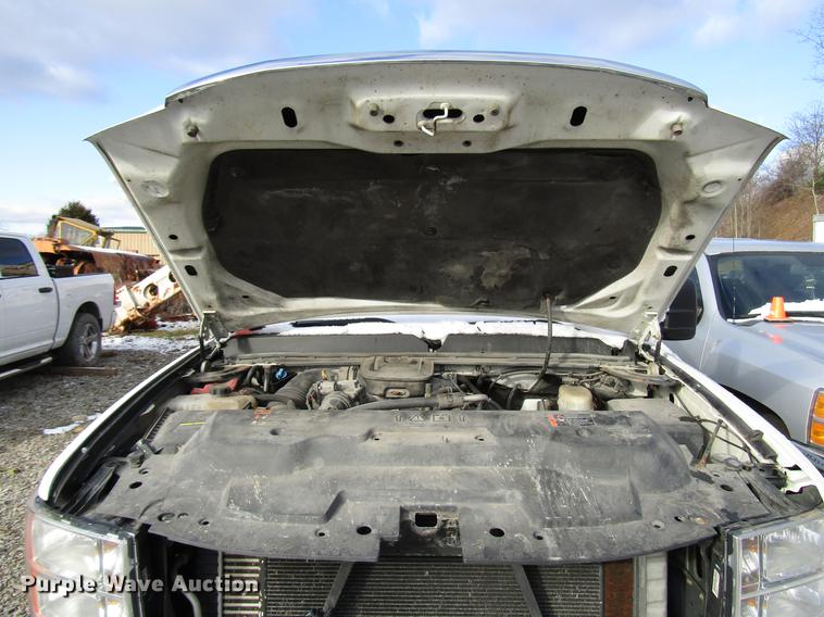 image for item DB6959 2014 GMC Sierra 2500HD Crew Cab pickup truck