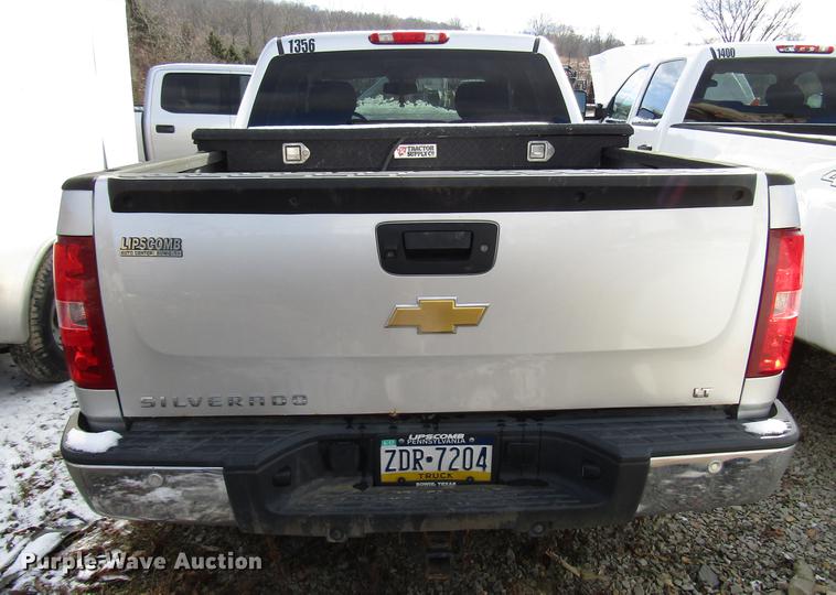 image for item DB6960 2013 Chevrolet Silverado 1500 Crew Cab pickup truck