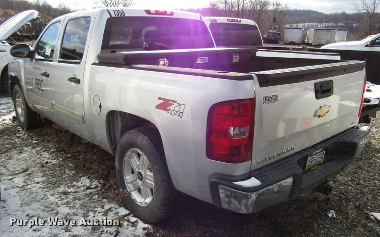 image for item DB6960 2013 Chevrolet Silverado 1500 Crew Cab pickup truck