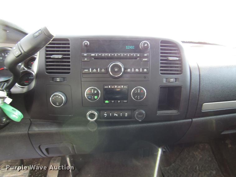 image for item DB6960 2013 Chevrolet Silverado 1500 Crew Cab pickup truck