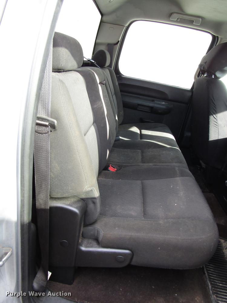 image for item DB6960 2013 Chevrolet Silverado 1500 Crew Cab pickup truck