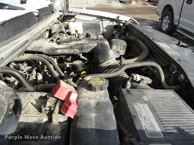 image for item DB6960 2013 Chevrolet Silverado 1500 Crew Cab pickup truck