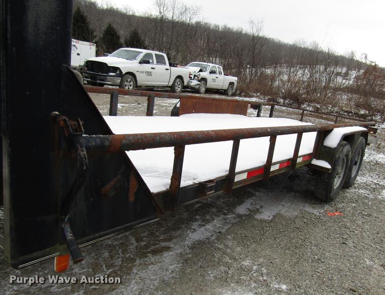 image for item DB6968 2008 Apache equipment trailer