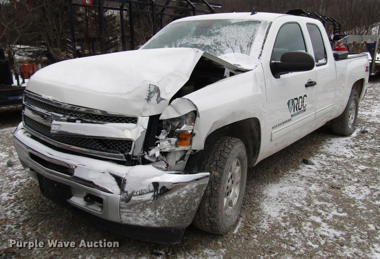 image for item DB6977 2013 Chevrolet Silverado 1500 Ext. Cab pickup truck
